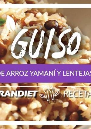 Una foto de Guiso de arroz integral yamaní y lentejas