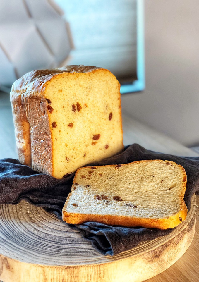 Una foto de Pan dulce de pasas muy esponjoso con panificadora del Lidl 2020