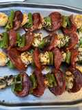 Brochettes de lotte au chorizo et poivrons verts