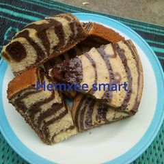 A picture of Zebra cake.