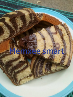 A picture of Zebra cake.