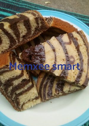 A picture of Zebra cake.