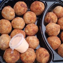 A picture of Yam balls.