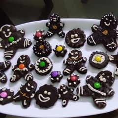 A picture of Chocolate Ginger bread cookies.