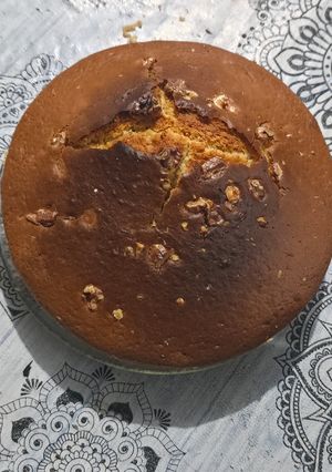 Una foto de Bizcochuelo común con almendras y nueces🥜🥜