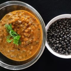 A picture of Sour black beans.