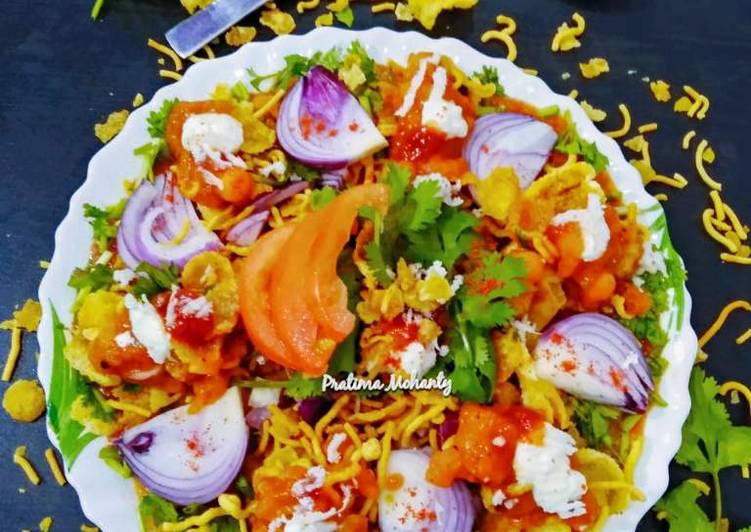 Ghugni Chaat