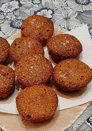 Una foto de Muffins integrales de coco y naranja