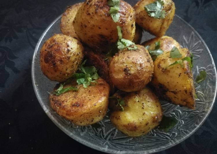Recipe of Speedy Roasted potatoes 🥔