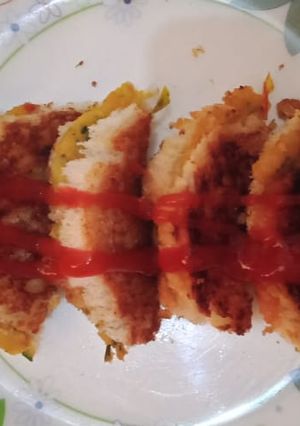 क्रिस्पी ब्रेड सैंडविच (Crispy bread sandwich recipe in Hindi) रेसिपी मुख्य फोटो