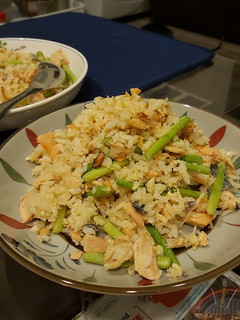 蘆筍鮭魚蛋炒飯 的食譜成品照片