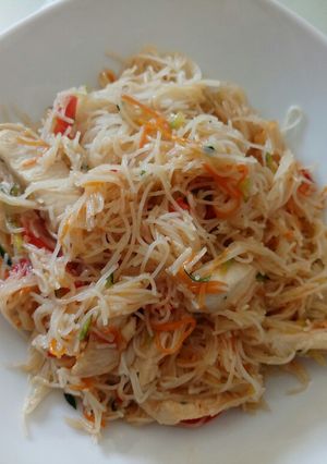 A picture of Sweet chilli noodle stir fry.