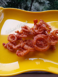 ઓનીયન પકોડા (Onion Pakoda Recipe In Gujarati) રેસીપી મુખ્ય ફોટો