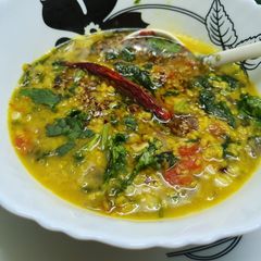 A picture of Dal palak/ Lentils with Spinach.
