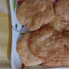 A picture of Mathri.