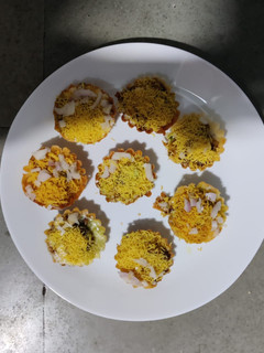 બાસ્કેટ ચાટ (Basket Chaat Recipe In Gujarati) રેસીપી મુખ્ય ફોટો