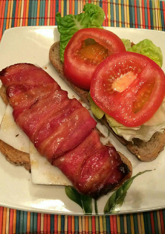 Una foto de Sándwich de pollo "momificado"