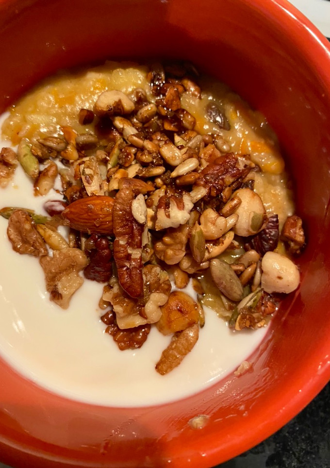 Una foto de Avena estilo pastel de zanahoria