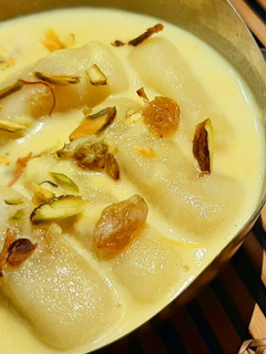 दूध पीठा (Doodh pitha recipe in hindi) रेसिपी मुख्य फोटो