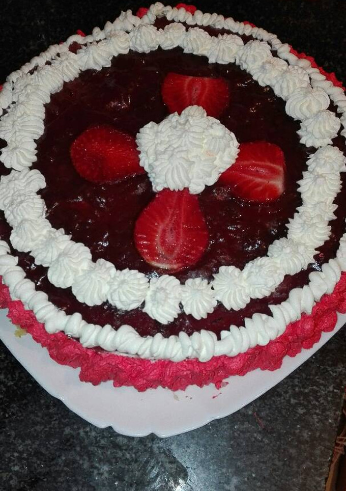 Una foto de Tarta de mousse de queso con nata con toque de vainilla
