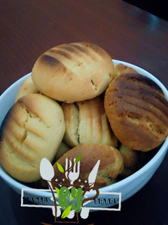 A picture of Crunchy ginger cookies.