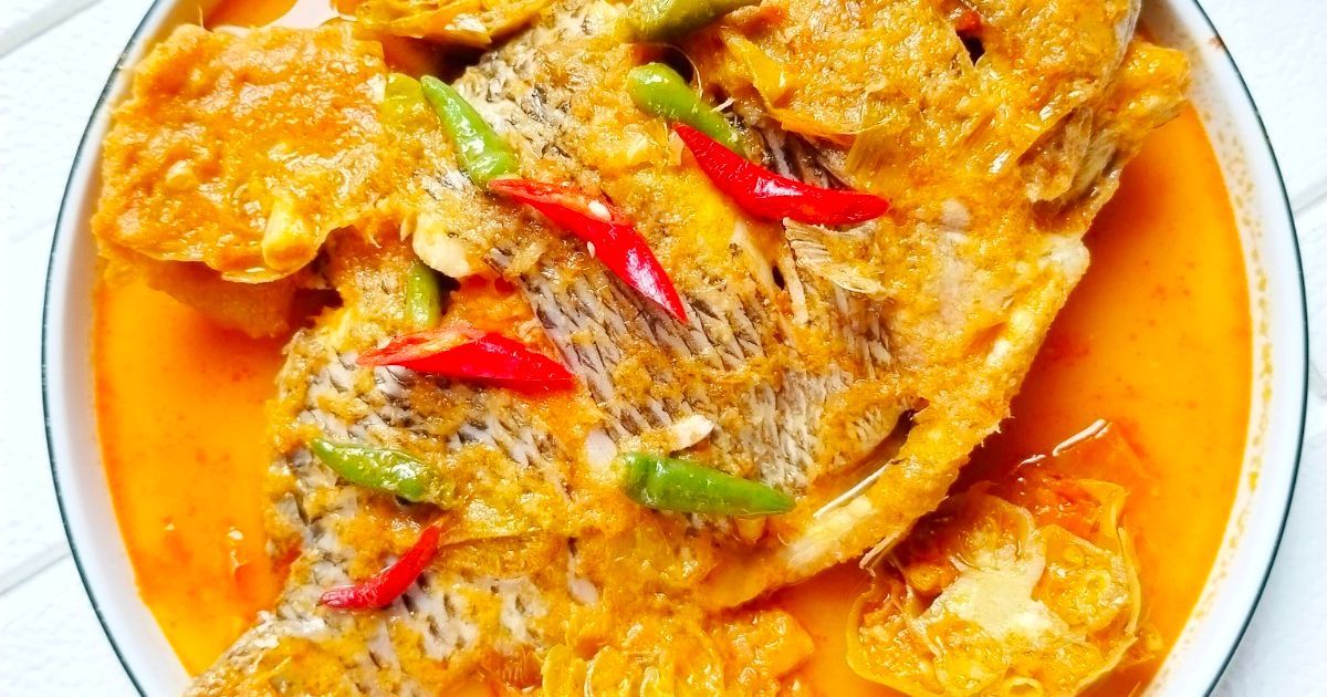 Asam Padeh (Pedas) Ikan Nila Bunga Kunyit