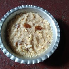 A picture of Sooji mohan bhog.