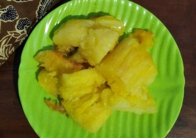 Cara Gampang Membuat 23.Singkong Keju Merekah yang Bikin Ngiler