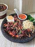 Rawon Tulangan Sapi Sambal Penyet
