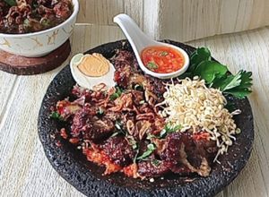 Foto resep Rawon Tulangan Sapi Sambal Penyet