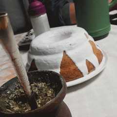 Una foto de Torta matera de limón glaseada 🍋🤤