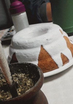 Una foto de Torta matera de limón glaseada 🍋🤤