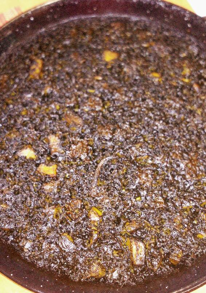 Una foto de Arroz negro al horno