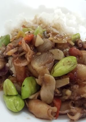 Foto resep Tumis baby cumi pete ala ny sahdili