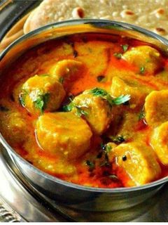 A picture of Rajasthani gatte ki sbji.