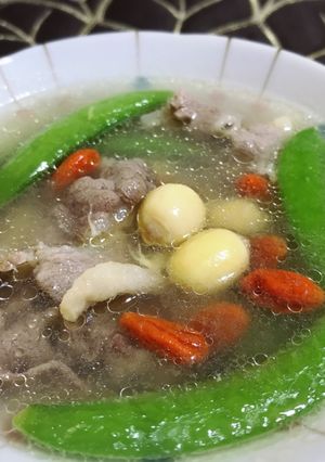 雪花牛蓮子湯 的食譜成品照片