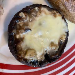 A picture of Cheesy Portobello Mushroom.