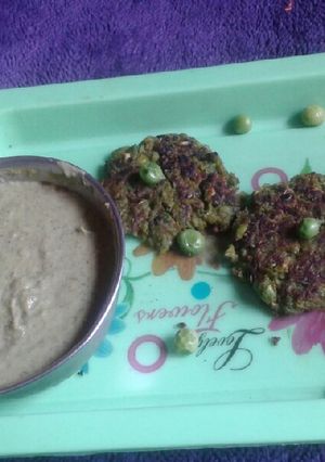 A picture of Hare matar ke kabab.