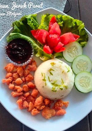 Foto resep Nasi Daun Jeruk Purut Ala Dapur Fitriyani