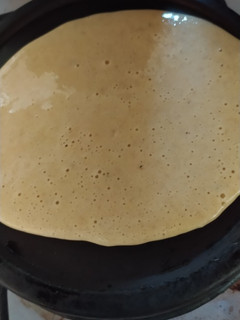 Una foto de Panqueques de banana y avena, desayuno saludable y rico