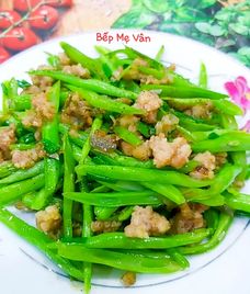 đậu que thịt băm