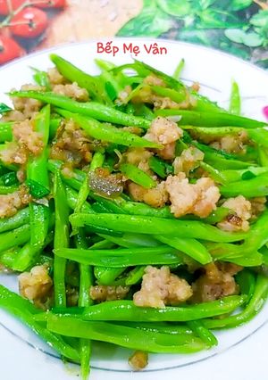 Hình của món Thịt bằm xào đậu cô ve.