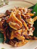 Oyster Mushrooms Stir-Fried with Honey, Lemongrass, and Chili