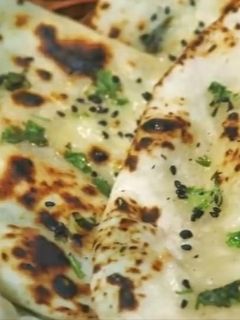 গার্লিক বাটার নান (garlic butter nan recipe in bengali) রেসিপির প্রধান ছবি