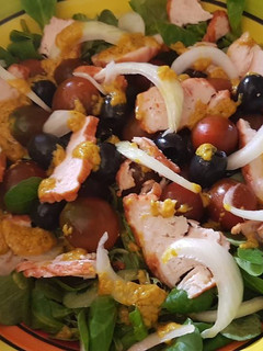 Una foto de Ensalada de pollo
