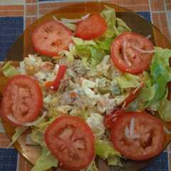 Ensalada de estación con lomitos de atún en aceite-レシピのメイン写真