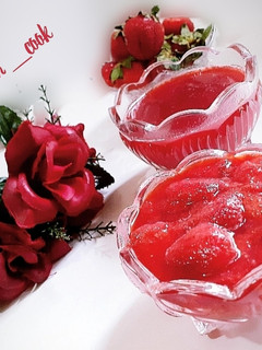 عکسی از دستور مربای توت فرنگی 😋😍 Strawberry marmalade