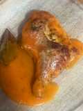 Muslos de pollo en salsa a la criolla