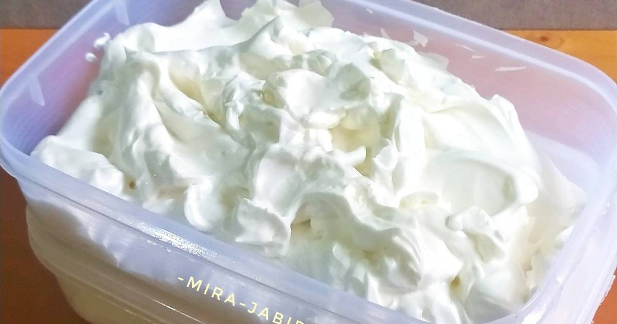 Resep Butter Cream Lembut Dan Kokoh (gak ngendal di lidah) oleh Mira