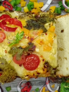ફોકાસ્યા બ્રેડ (Foccasia Bread Recipe In Gujarati) રેસીપી મુખ્ય ફોટો